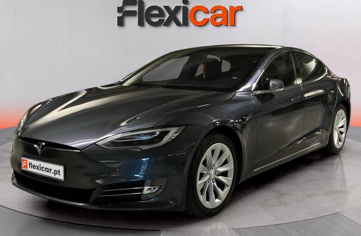 TESLA Model S 75D