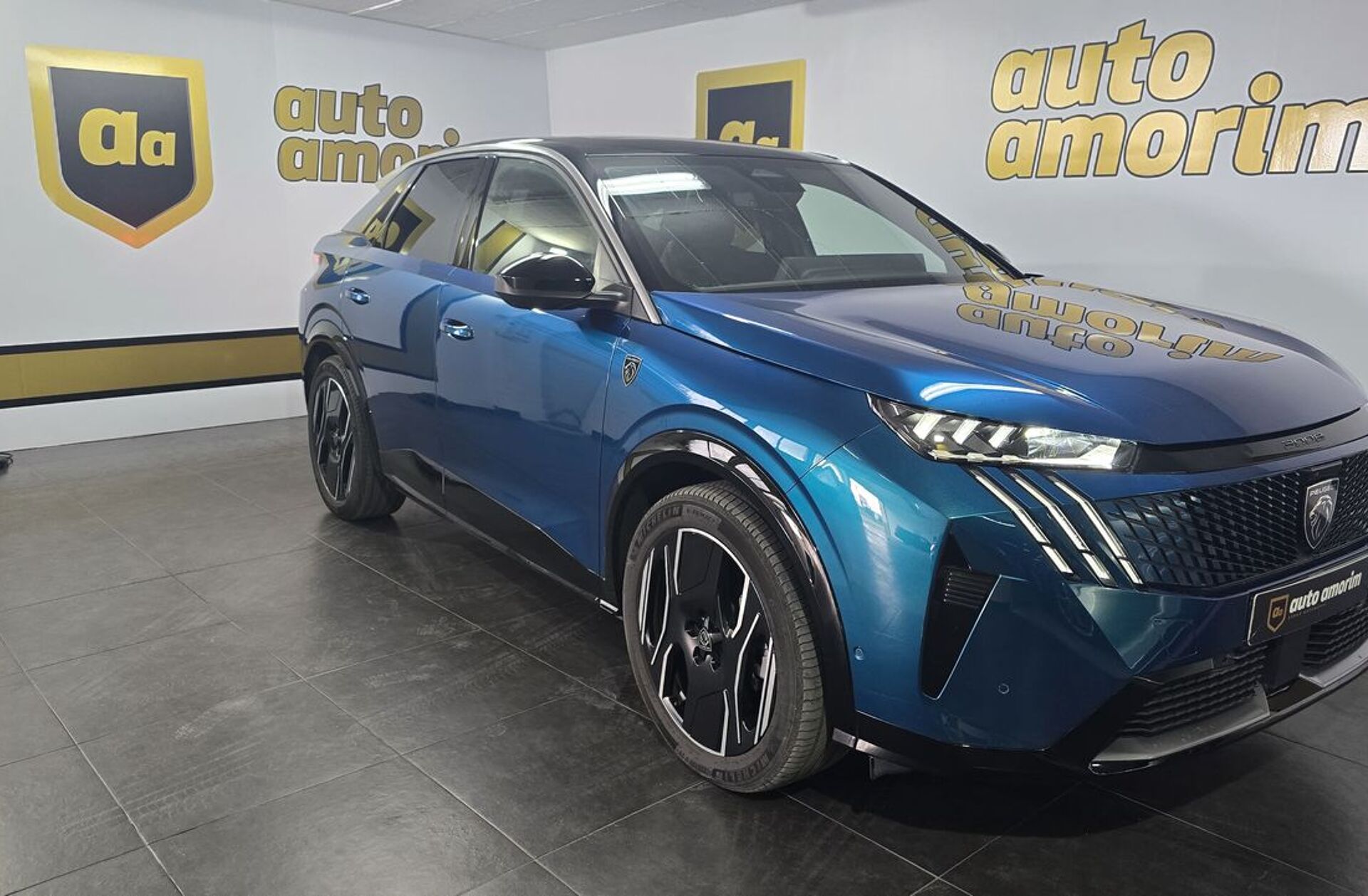 PEUGEOT 3008 1.2 Hybrid GT e-DCS6