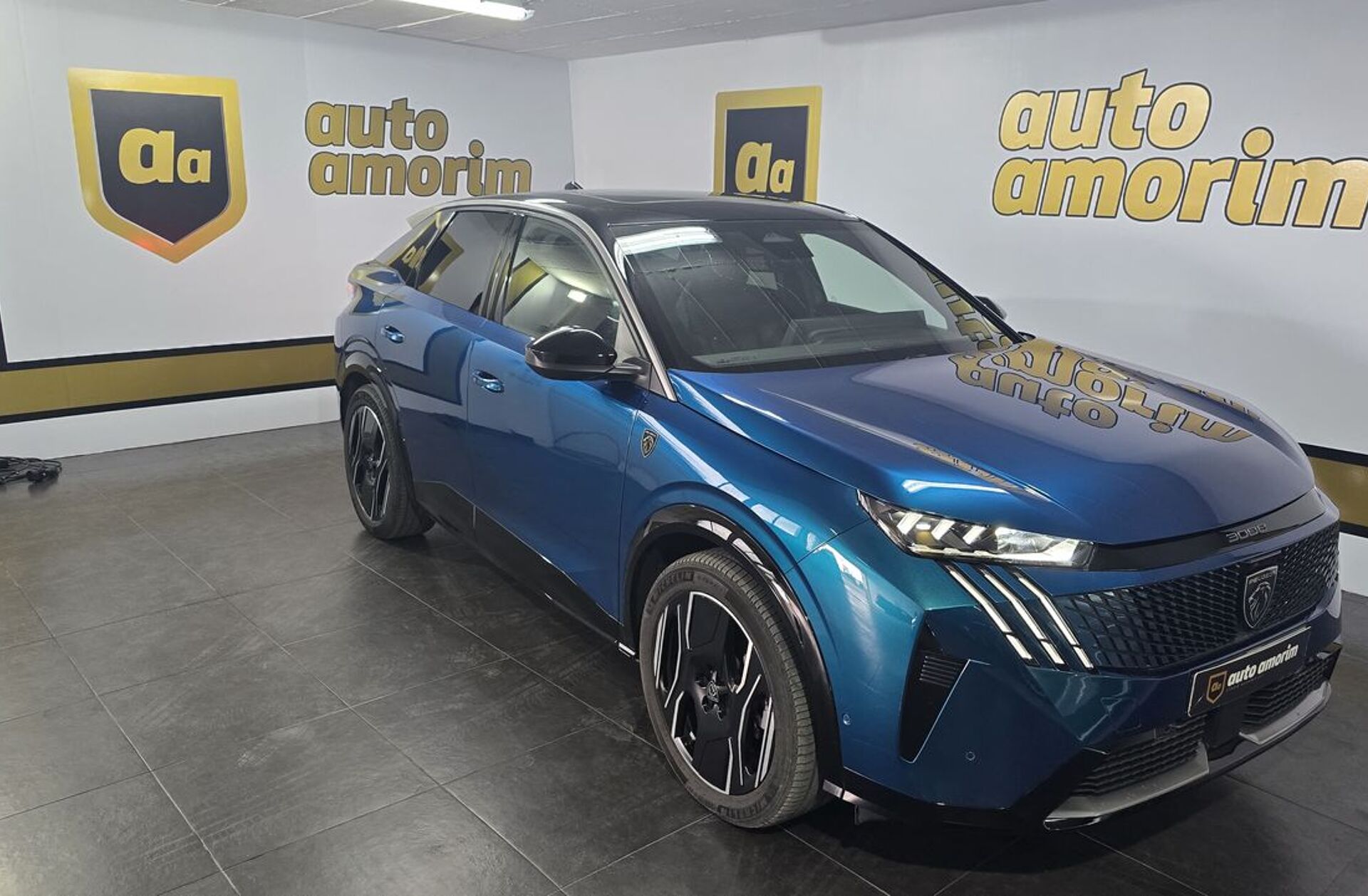 PEUGEOT 3008 1.2 Hybrid GT e-DCS6