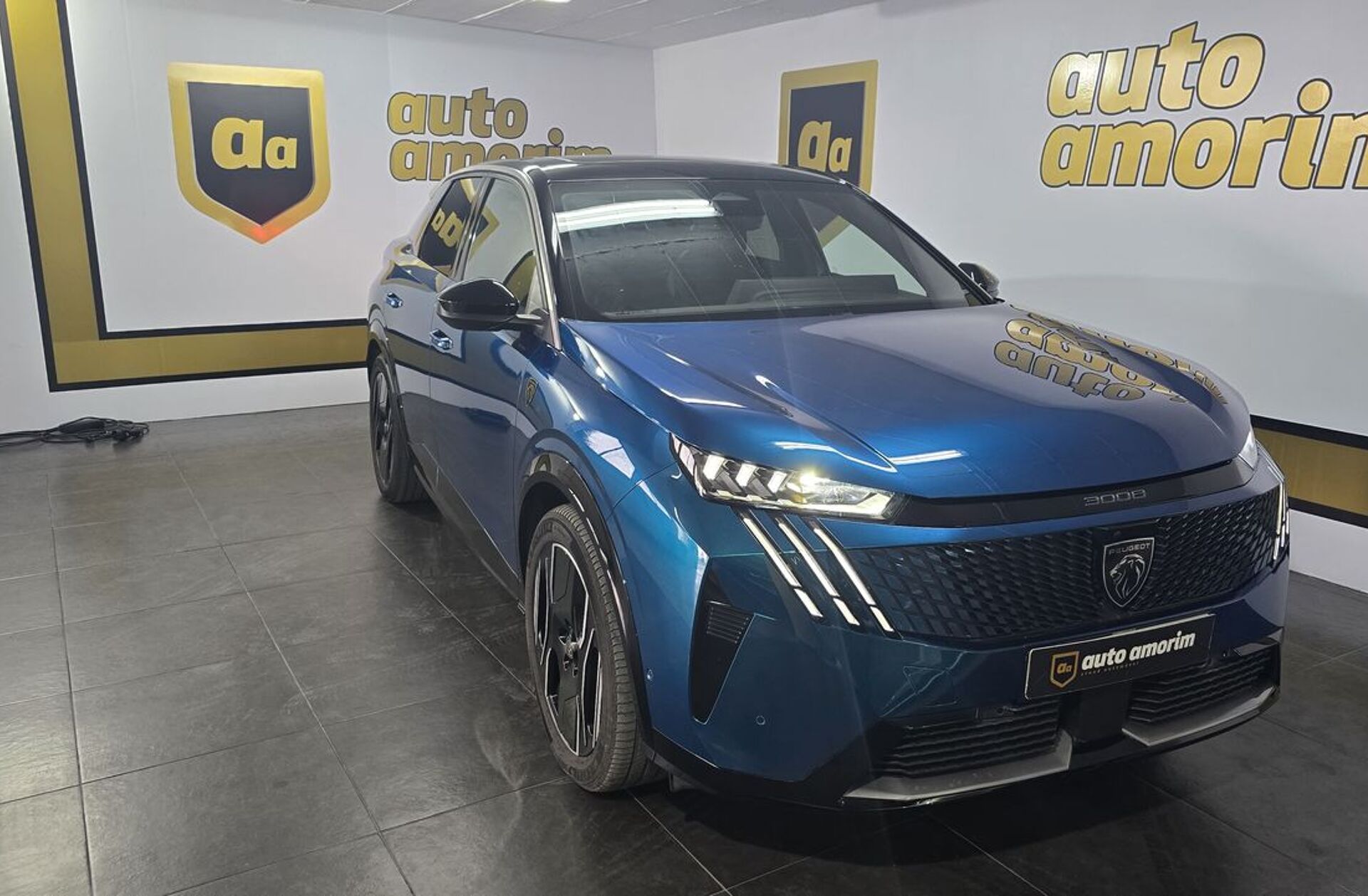 PEUGEOT 3008 1.2 Hybrid GT e-DCS6