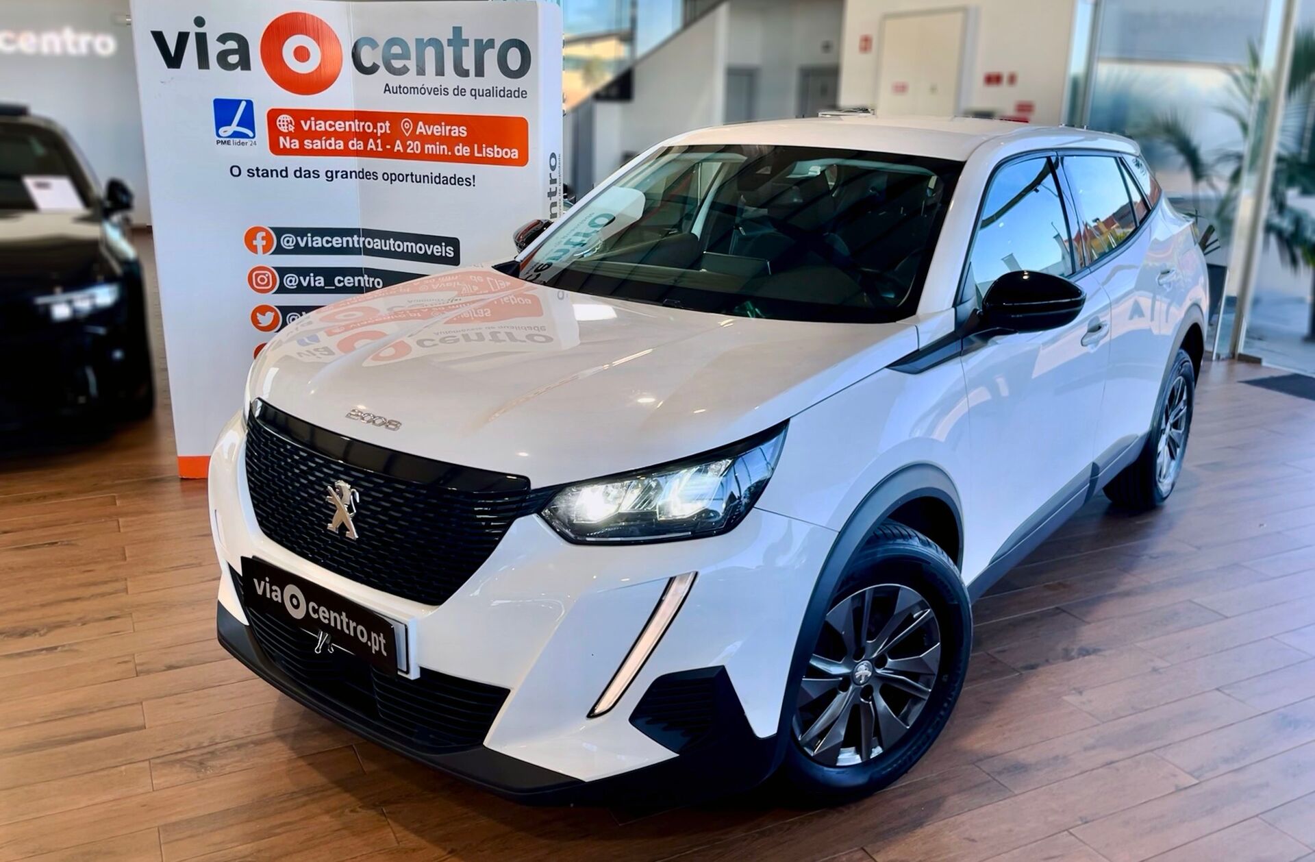 PEUGEOT 2008 1.2 PureTech Active Pack