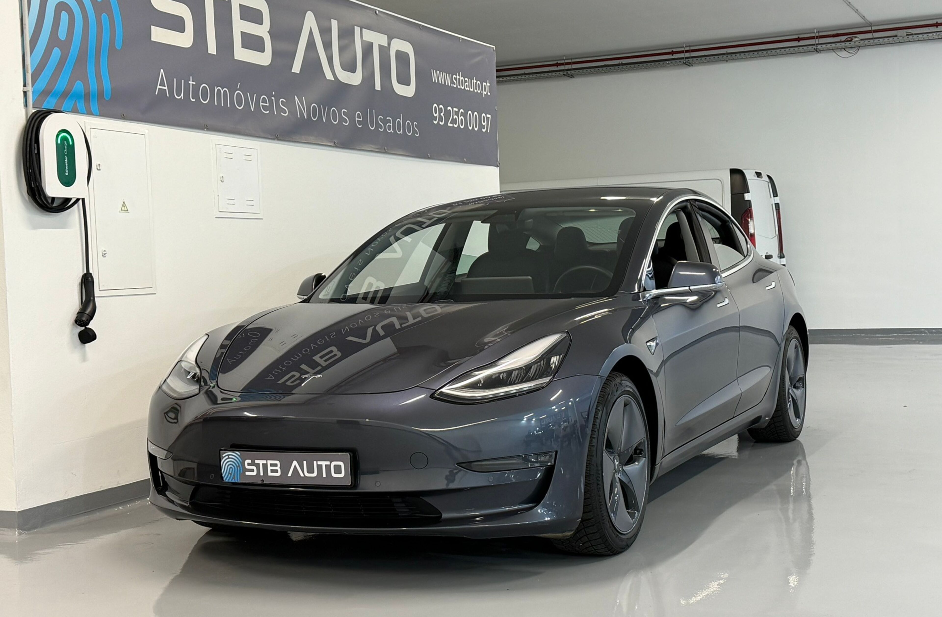 TESLA Model 3 Long-Range Dual Motor AWD