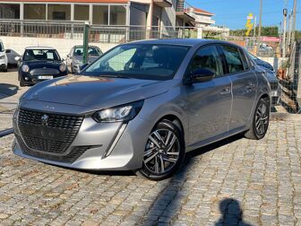 PEUGEOT 208 1.2 PureTech Allure