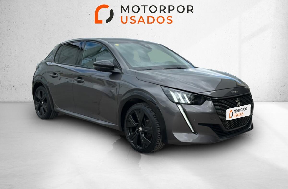 PEUGEOT 208 1.2 PureTech GT EAT8