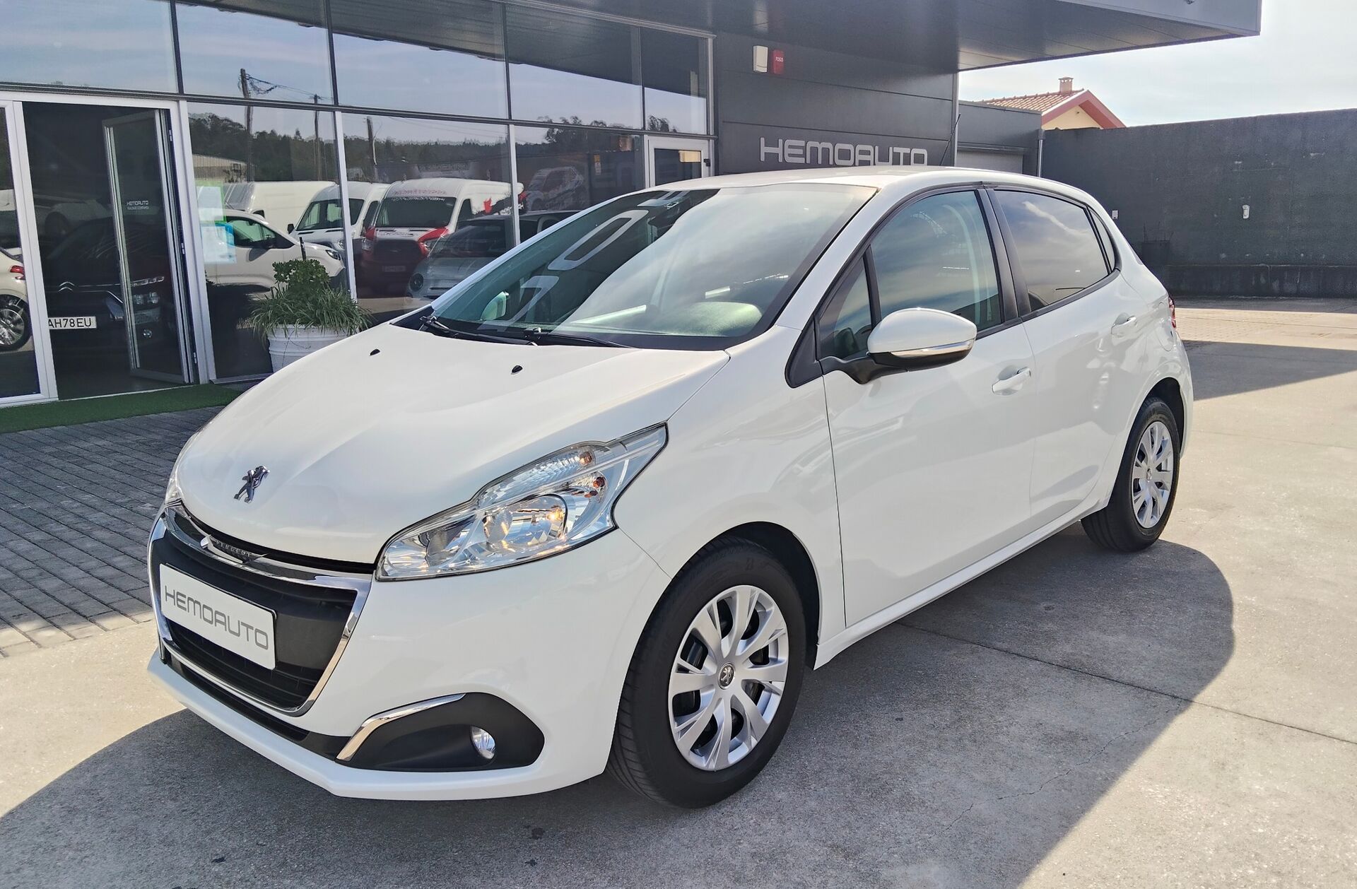 PEUGEOT 208 1.5 BlueHDi Active