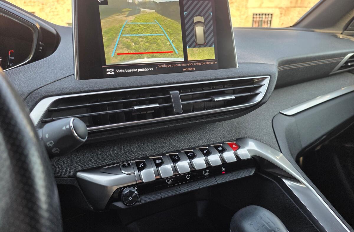 PEUGEOT 3008 1.2 PureTech GT Line