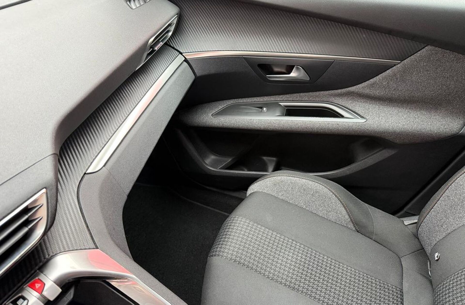 PEUGEOT 3008 1.6 BlueHDi Active