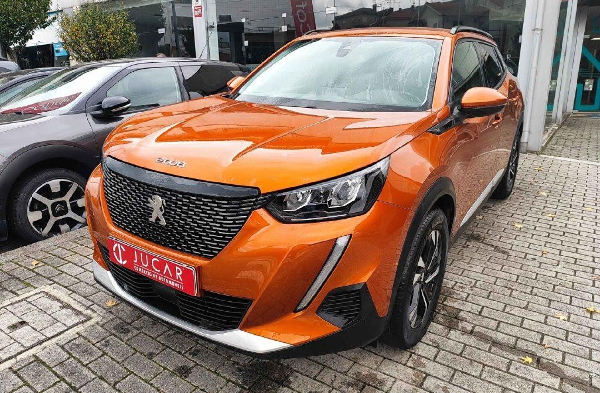 PEUGEOT 2008 1.2 PureTech Allure EAT8