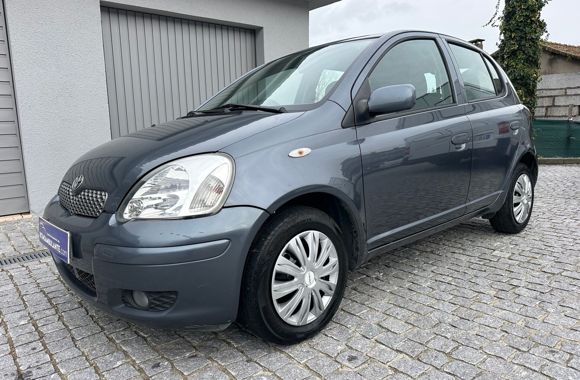 TOYOTA Yaris 1.0 Sol AC