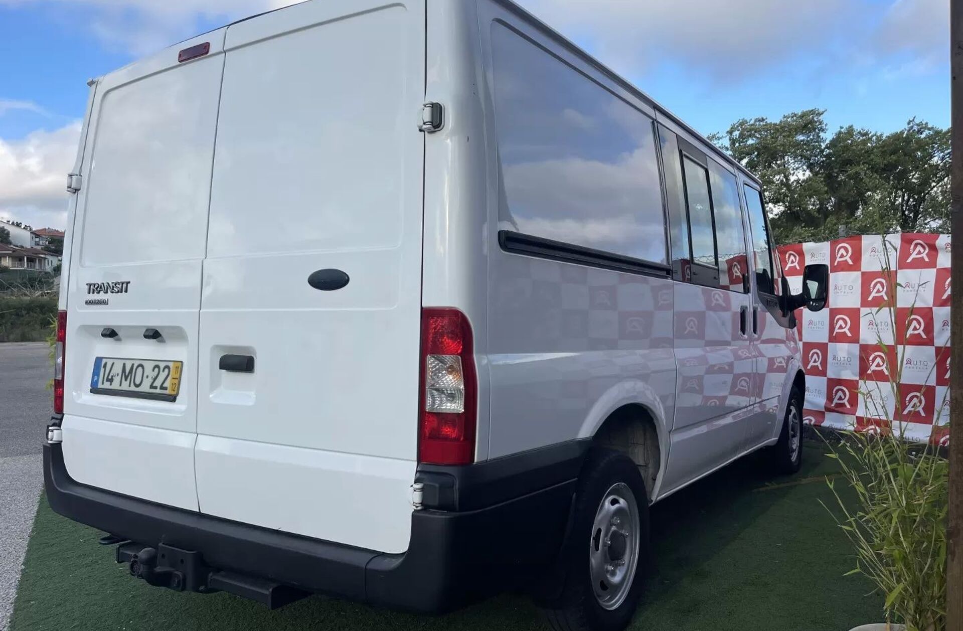 FORD Transit 260S 2.2 TDCi Antepara Curta-T.Normal