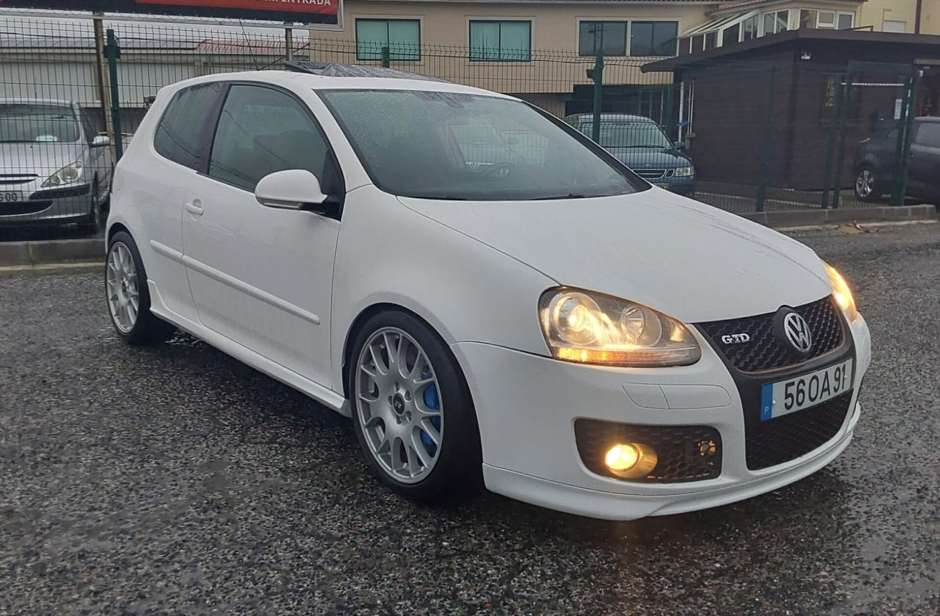VOLKSWAGEN Golf V. 2.0 TDi DPF Sport. DSG