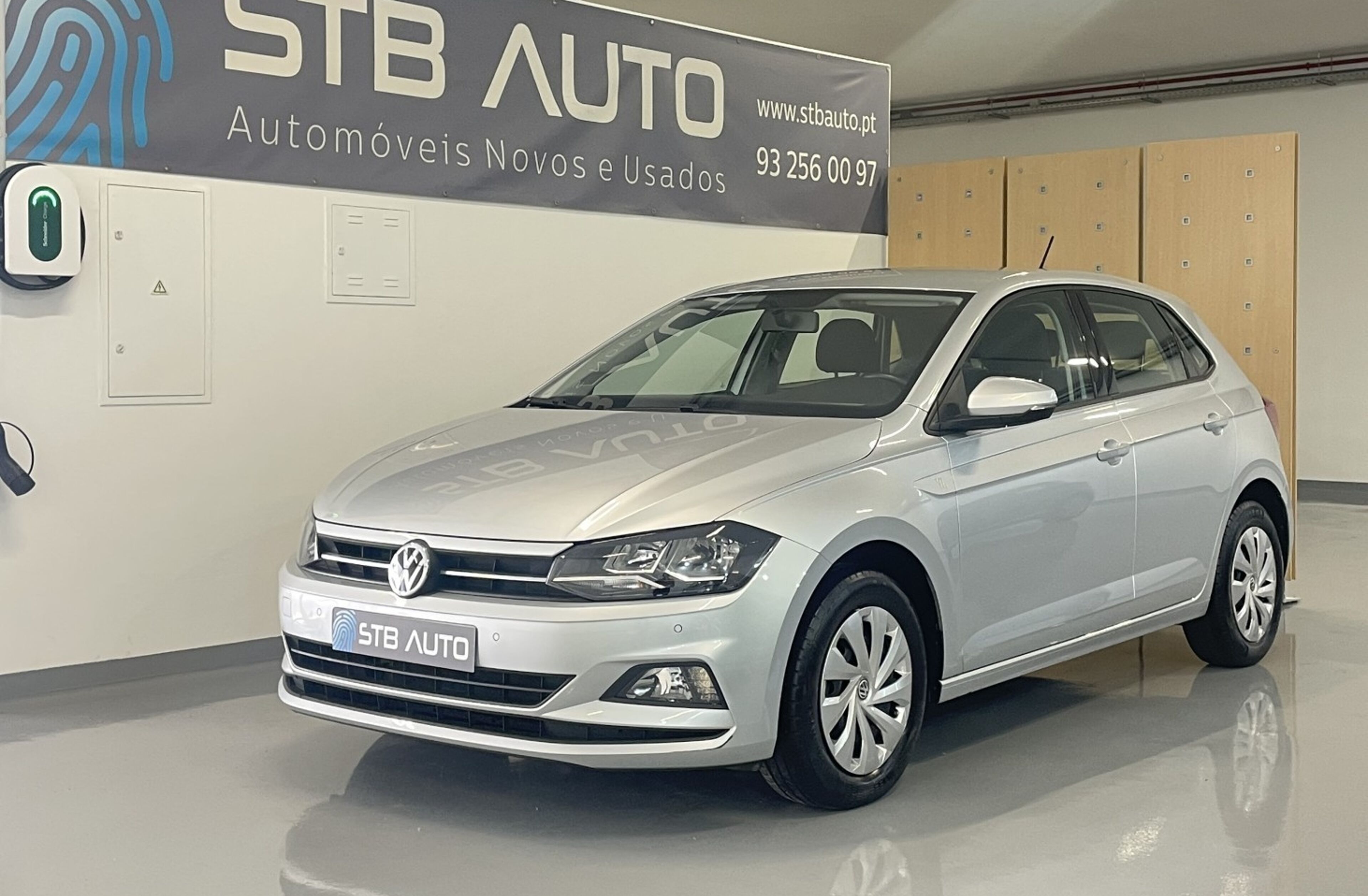 VOLKSWAGEN Polo 1.0 TSI Confortline