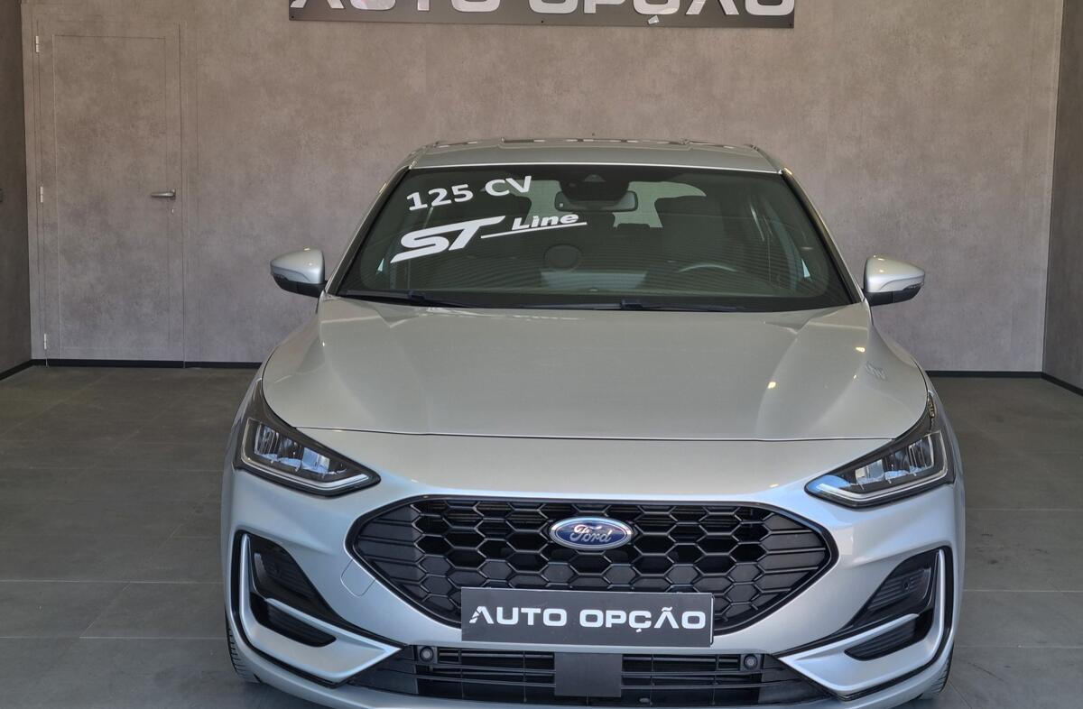 FORD Focus 1.0 EcoBoost MHEV ST-Line