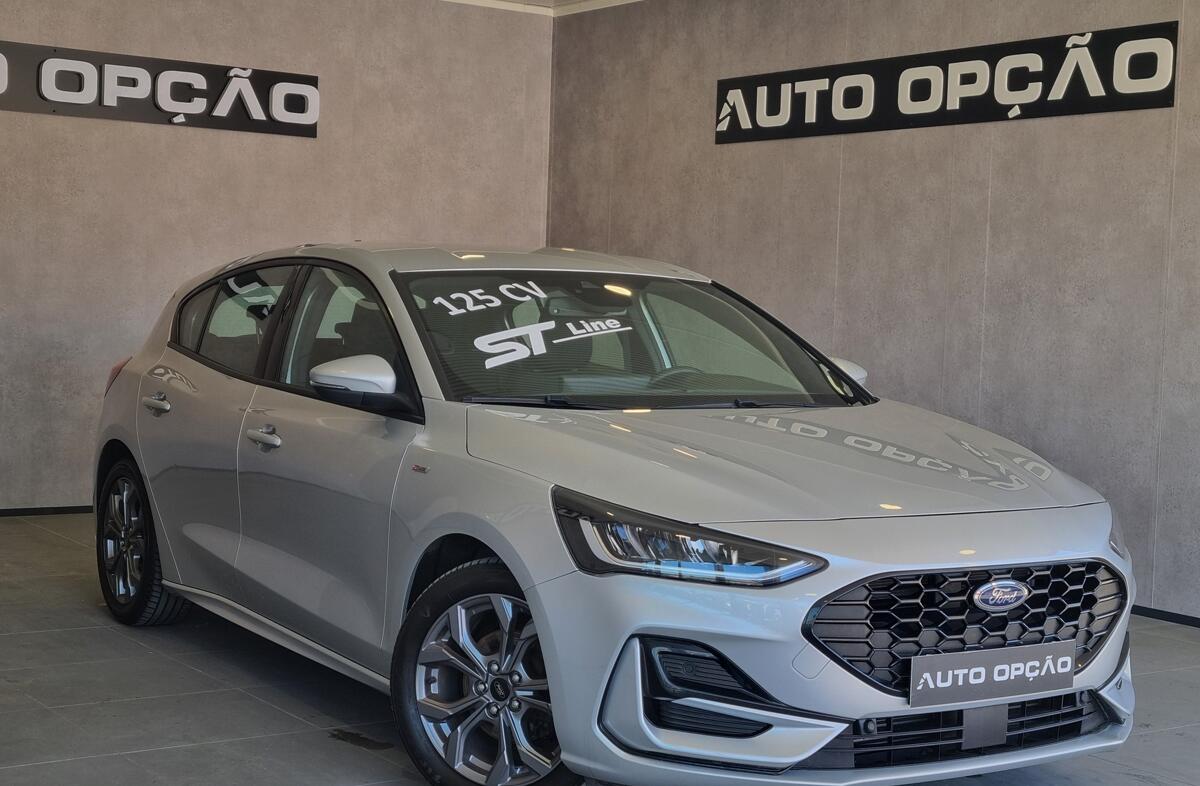 FORD Focus 1.0 EcoBoost MHEV ST-Line