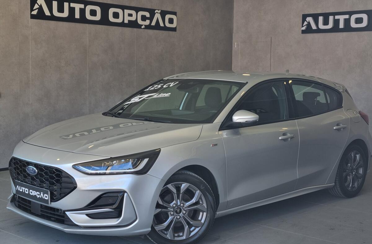FORD Focus 1.0 EcoBoost MHEV ST-Line