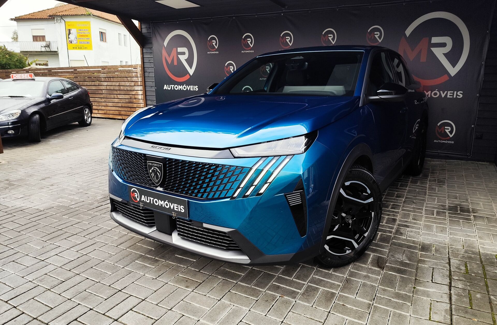 PEUGEOT 3008 e- 73 kWh Allure