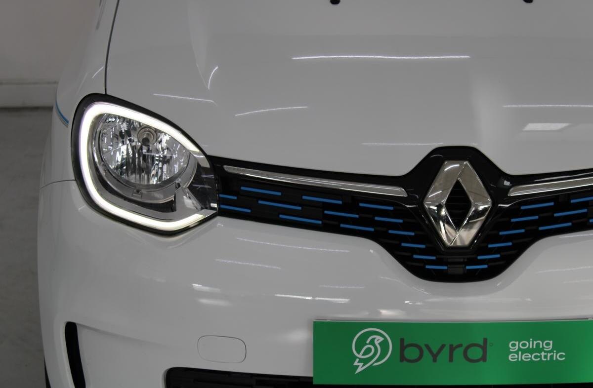 RENAULT Twingo Z.E. 22 Intens