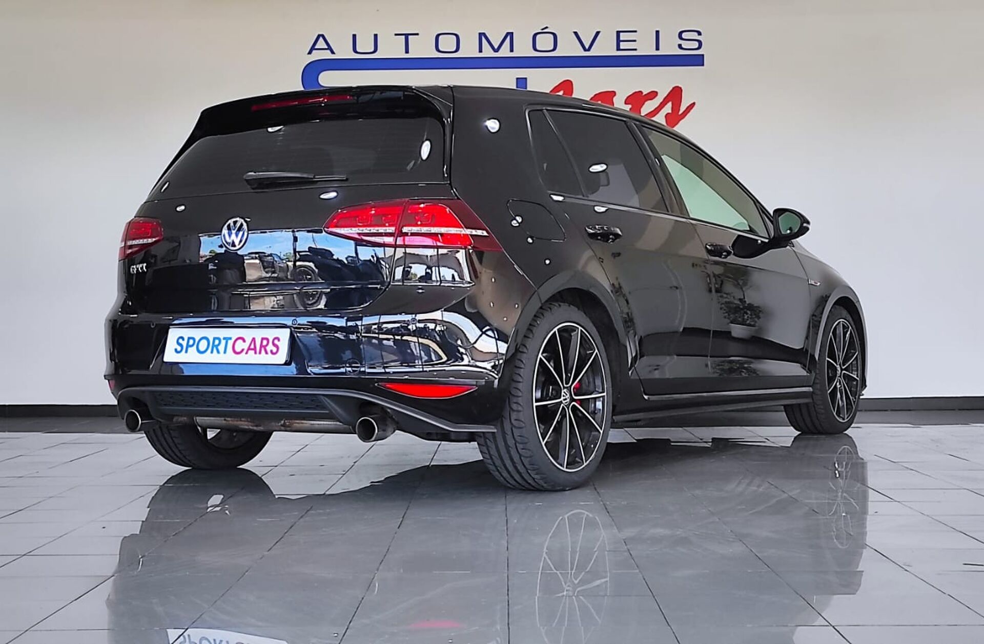 VOLKSWAGEN Golf 2.0 TSi GTi