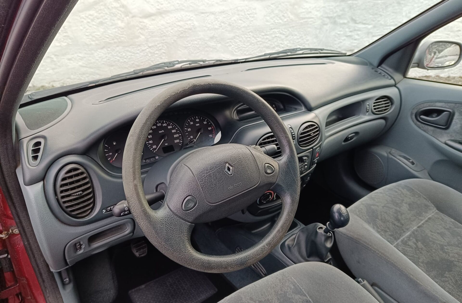 RENAULT Mégane Classic 1.4 RT