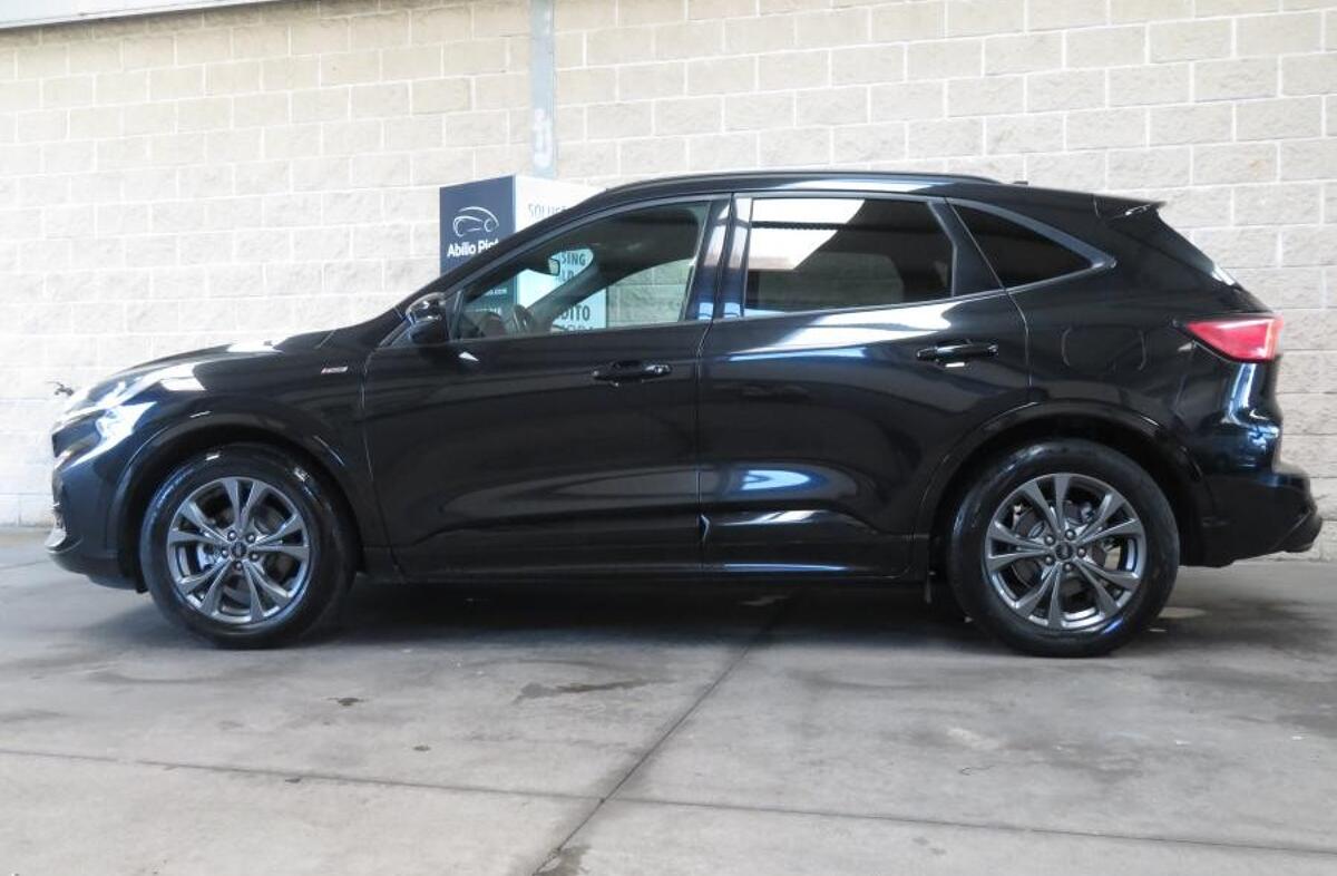 FORD Kuga 1.5 EcoBoost ST-Line