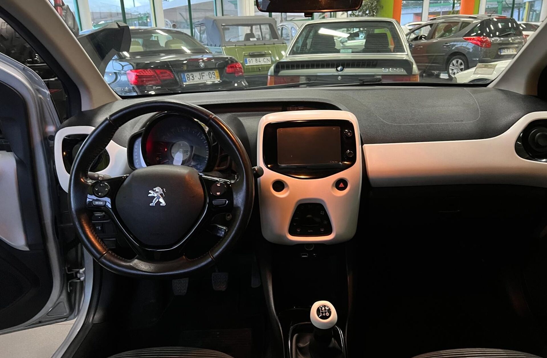 PEUGEOT 108 1.0 e-VTi Allure