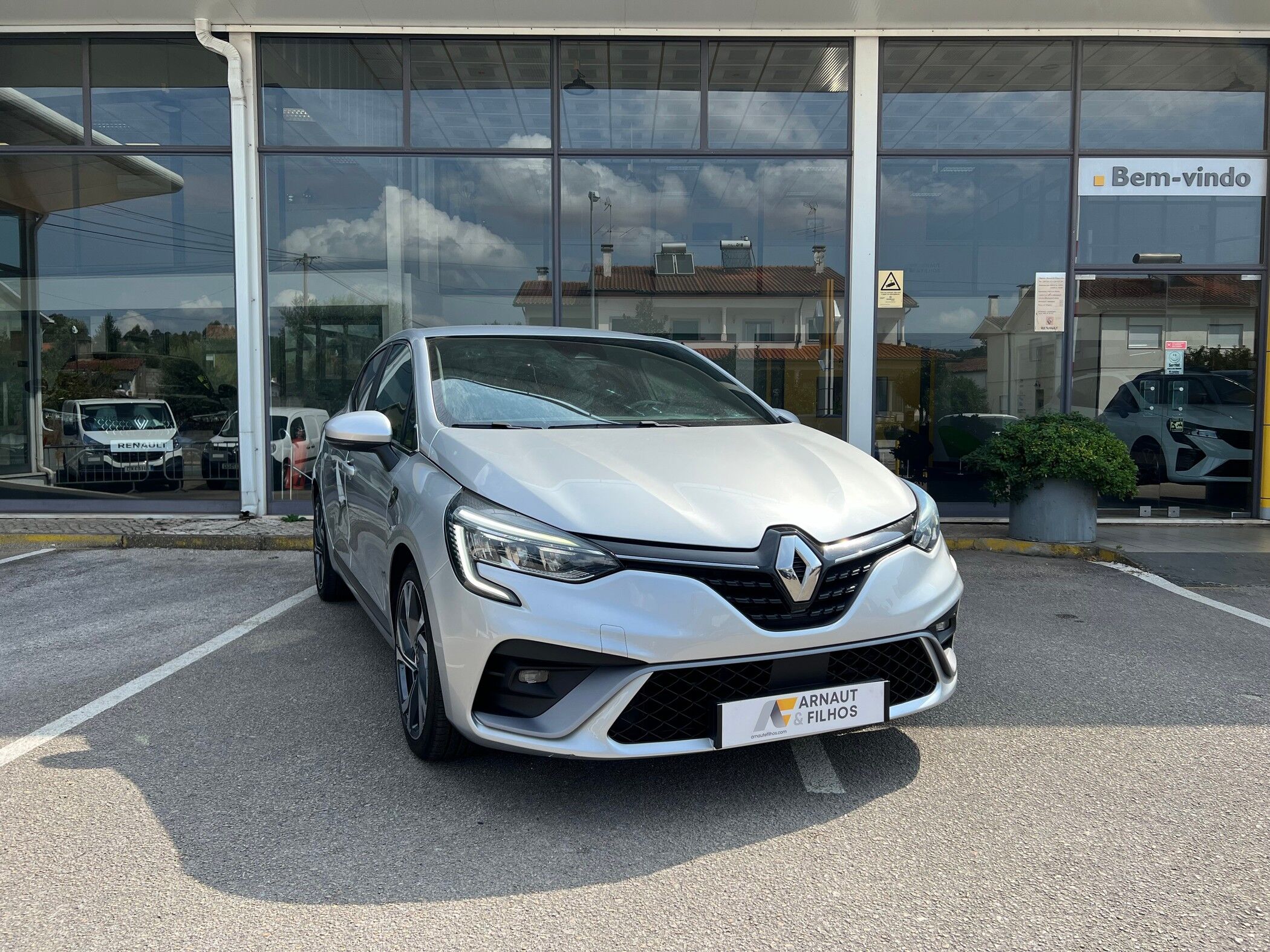 Renault Clio 1.5 Blue dCi RS Line com 108 452 km por 17 900 € ARNAUT E FILHOS LDA | Coimbra