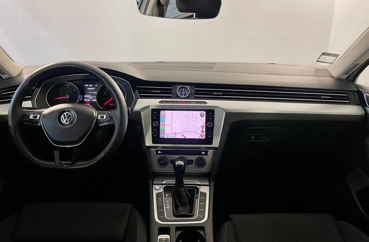 VOLKSWAGEN Passat 2.0 TDI Elegance DSG
