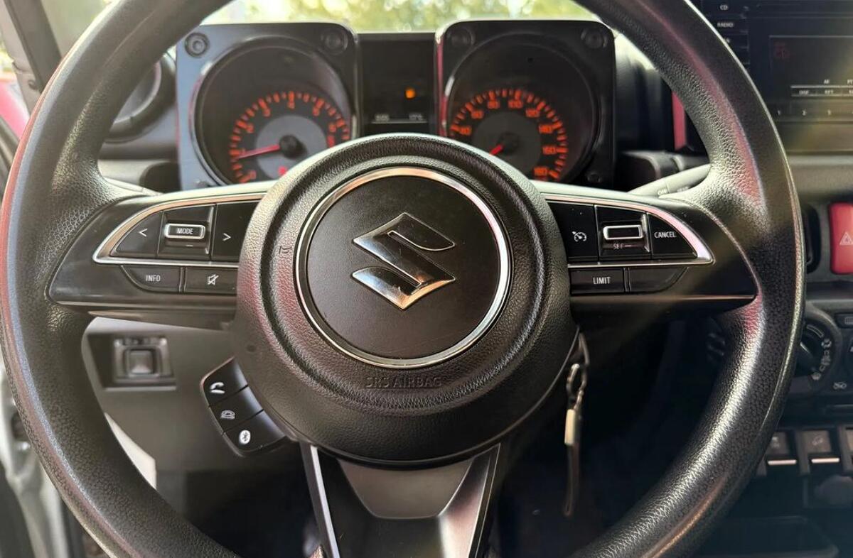 SUZUKI Jimny 1.5L JLX