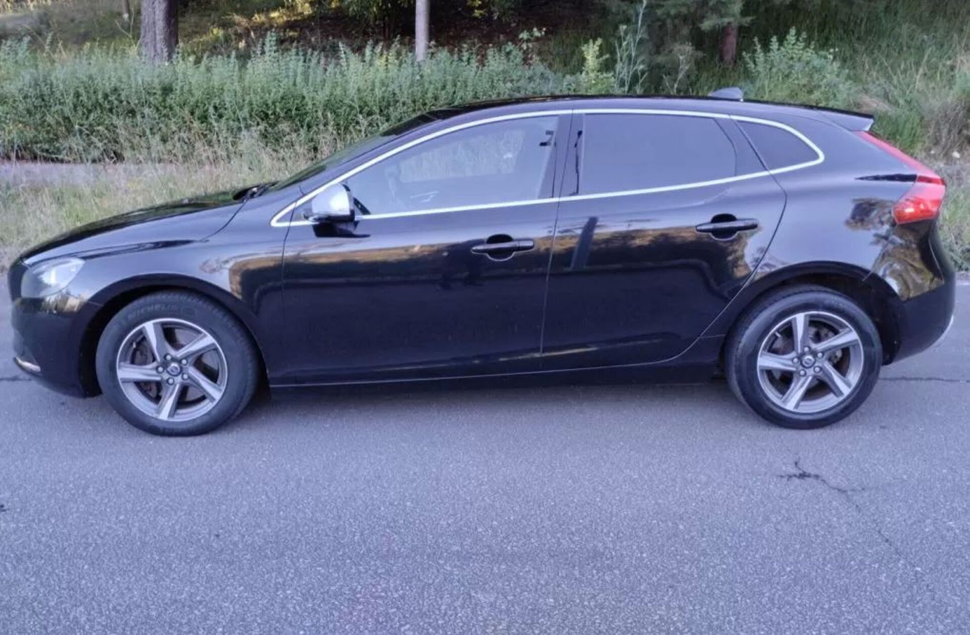 VOLVO V40 2.0 D4 R-Design Summum