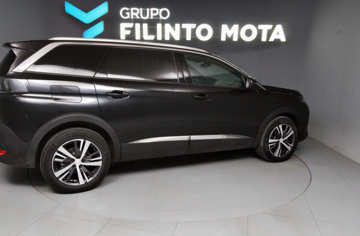PEUGEOT 5008 1.2 PureTech Allure Pack EAT8