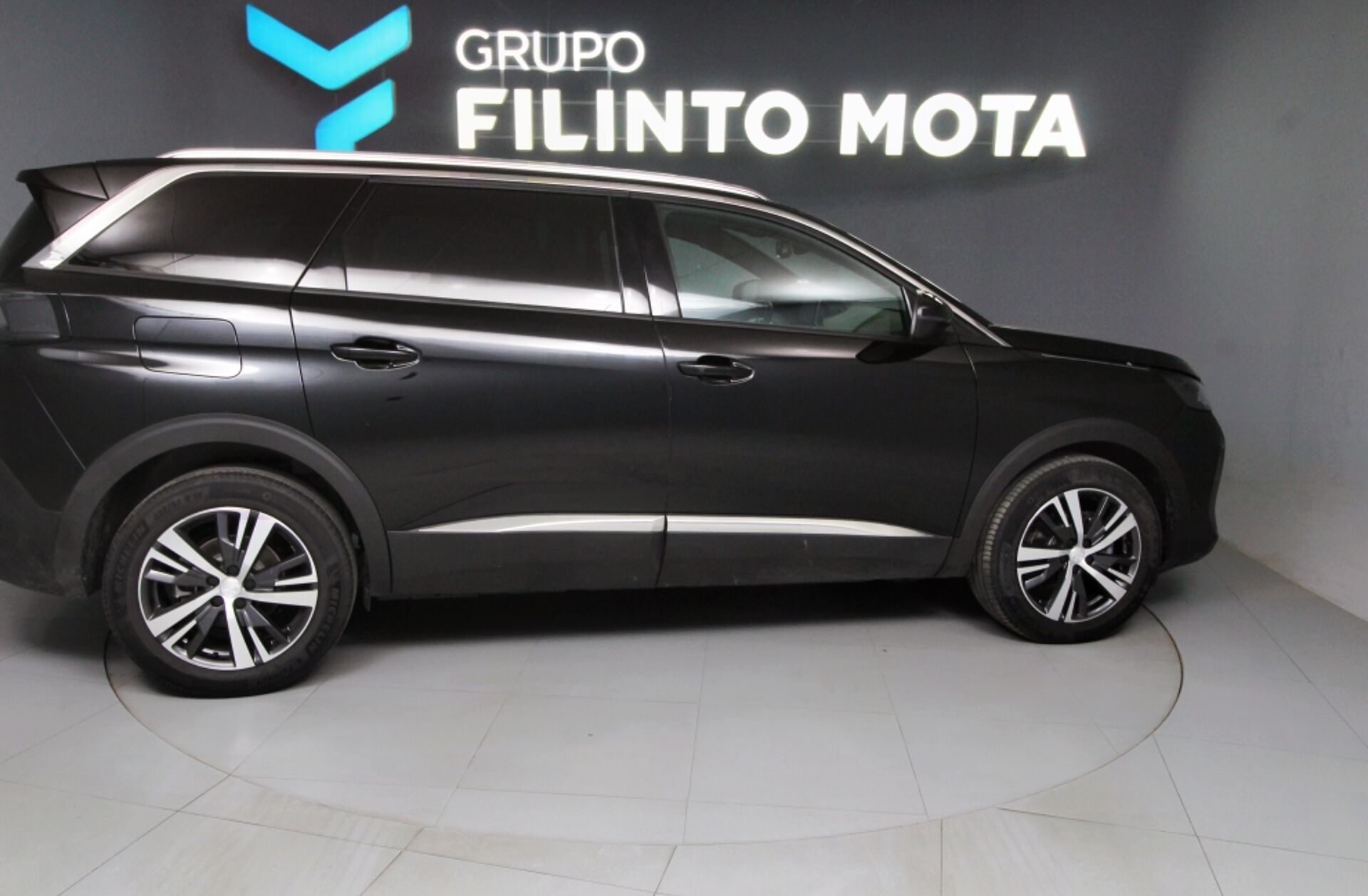 PEUGEOT 5008 1.2 PureTech Allure Pack EAT8