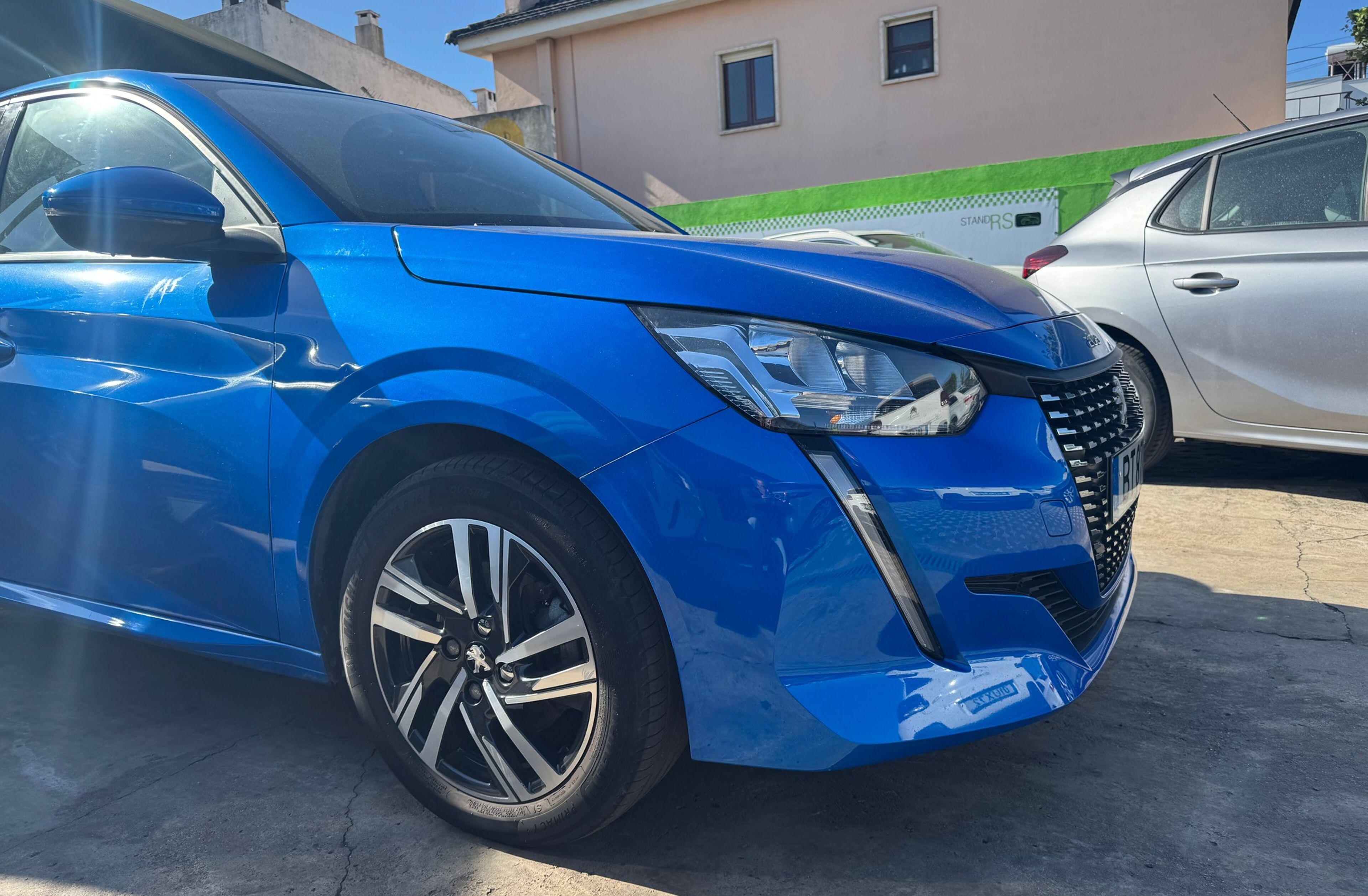 PEUGEOT 208 1.2 PureTech Allure EAT8