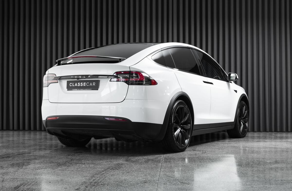 TESLA Model X 100 kWh Performance Ludicrous AWD