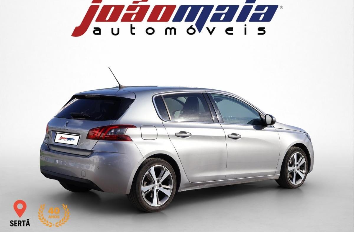 PEUGEOT 308 1.2 PureTech Allure