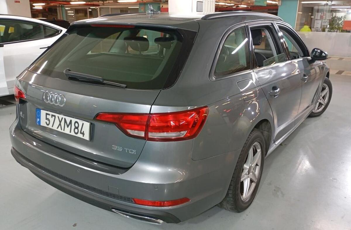 AUDI A4 35 TDI S tronic