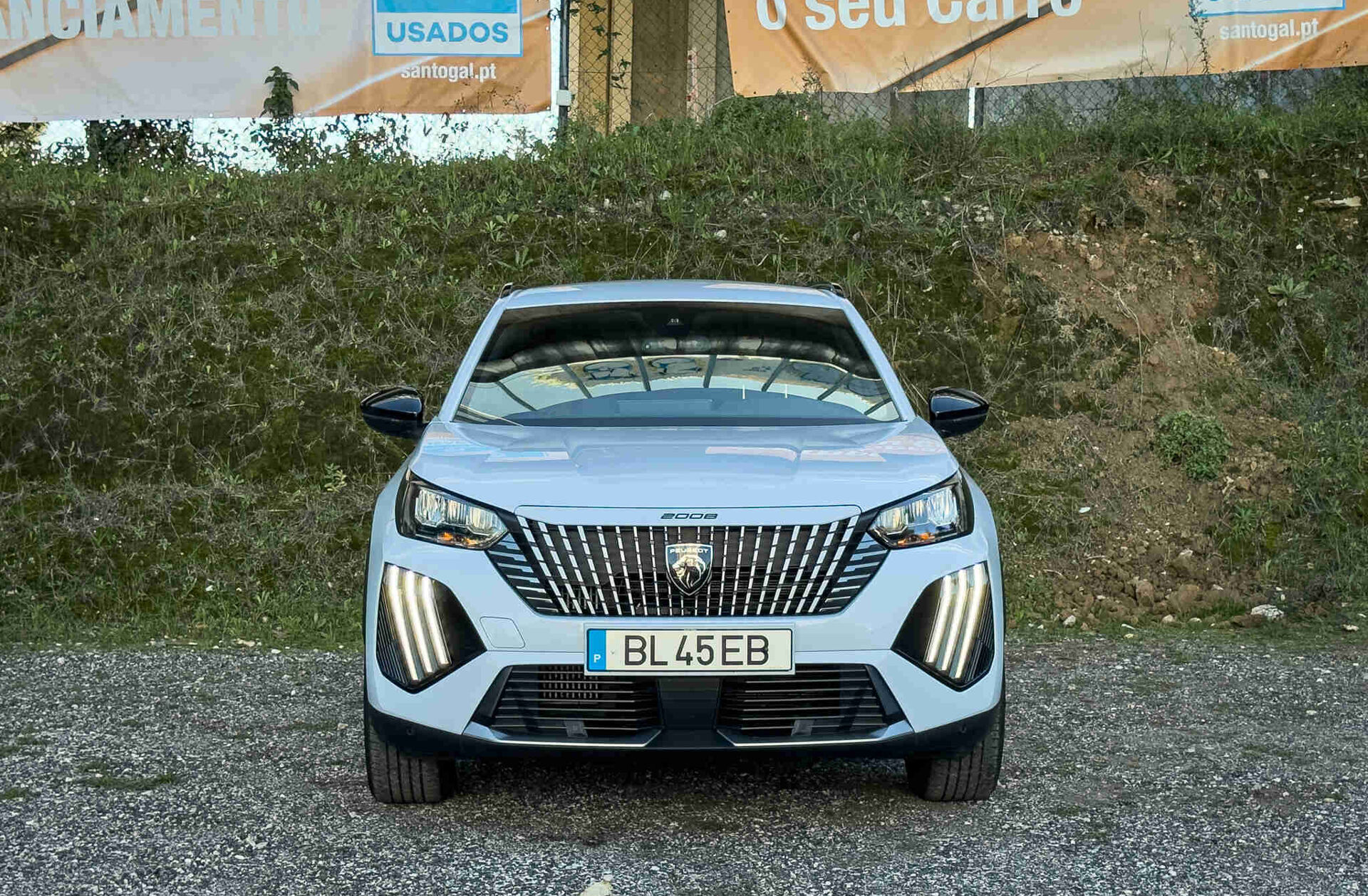 PEUGEOT 2008 1.2 PureTech Allure EAT8