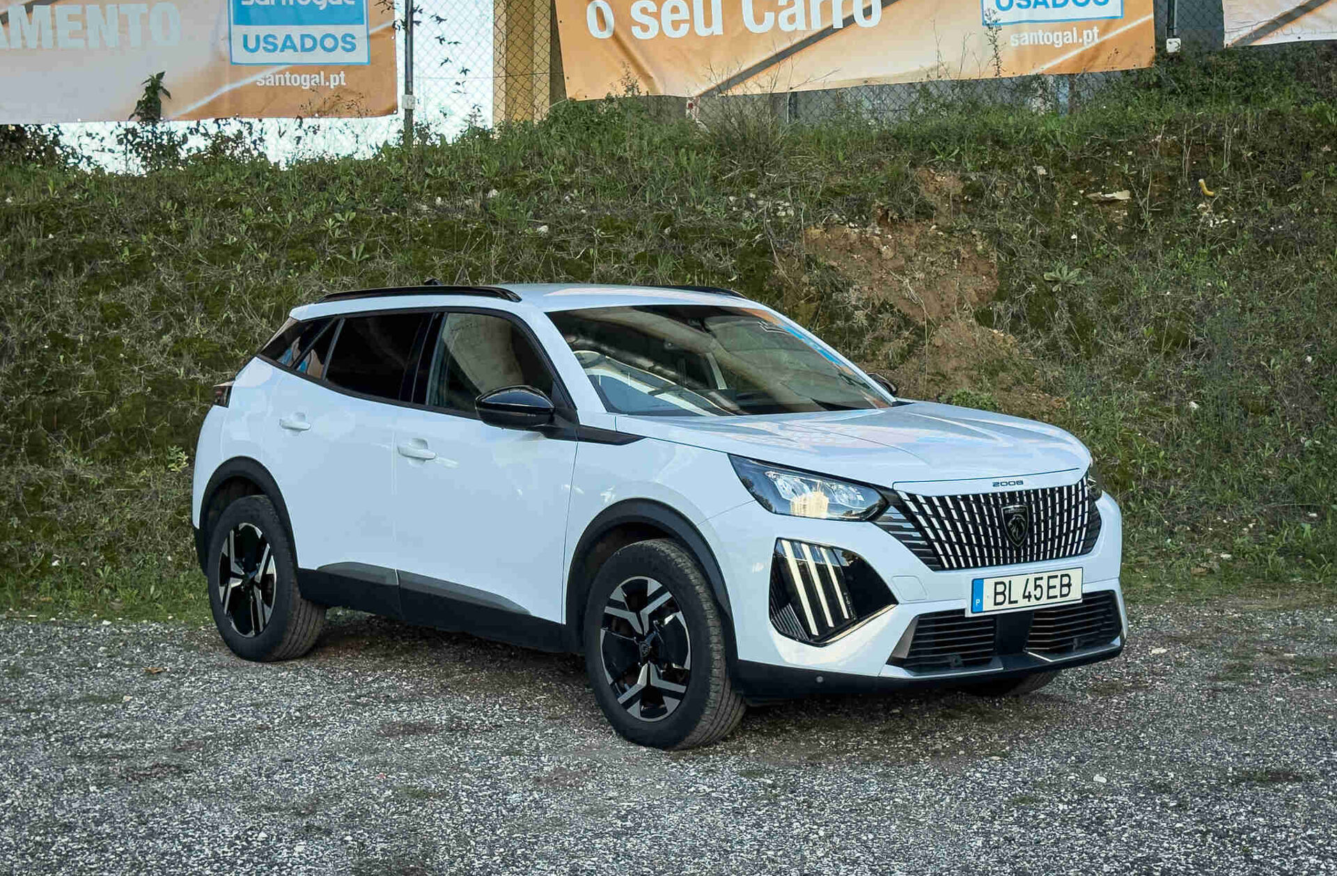 PEUGEOT 2008 1.2 PureTech Allure EAT8