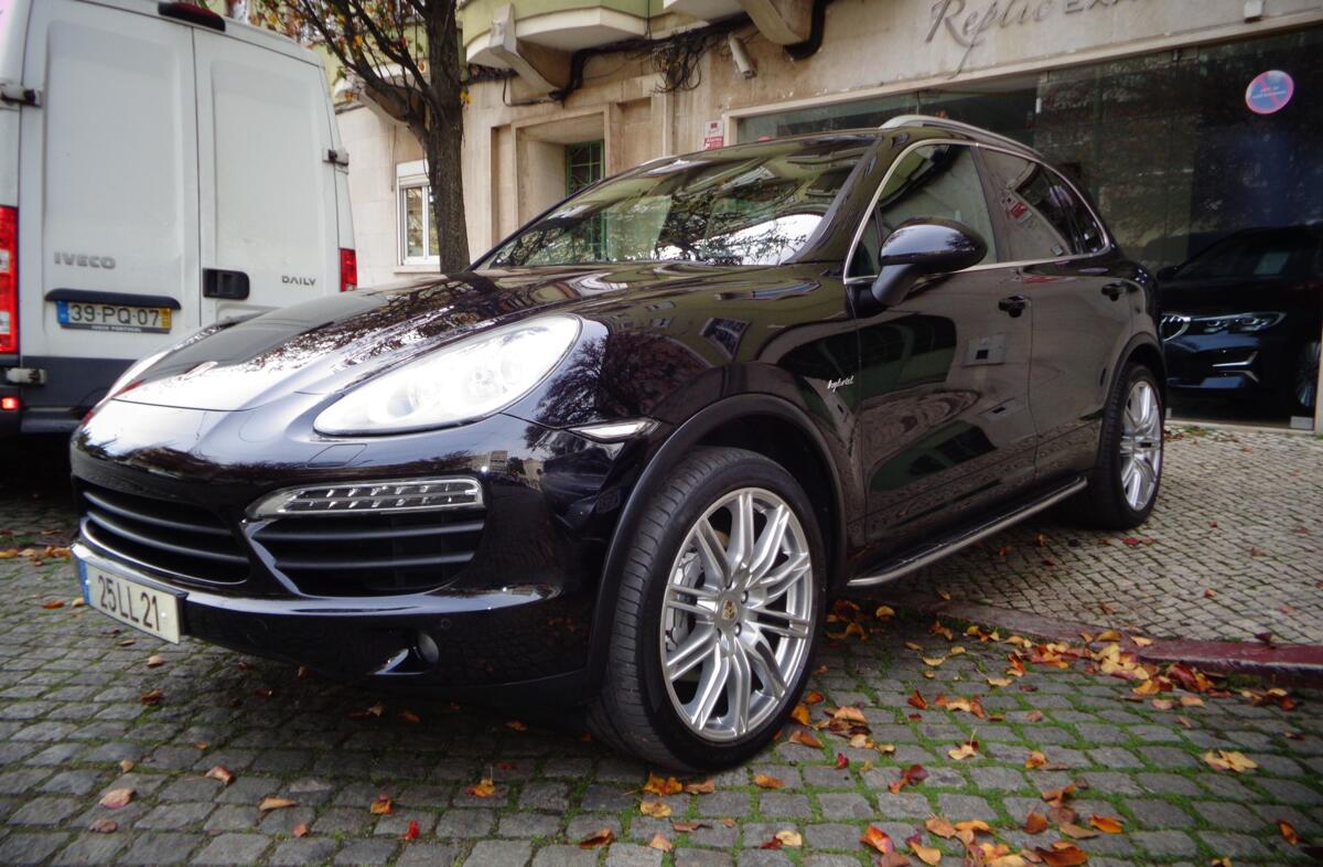 PORSCHE Cayenne S Hybrid