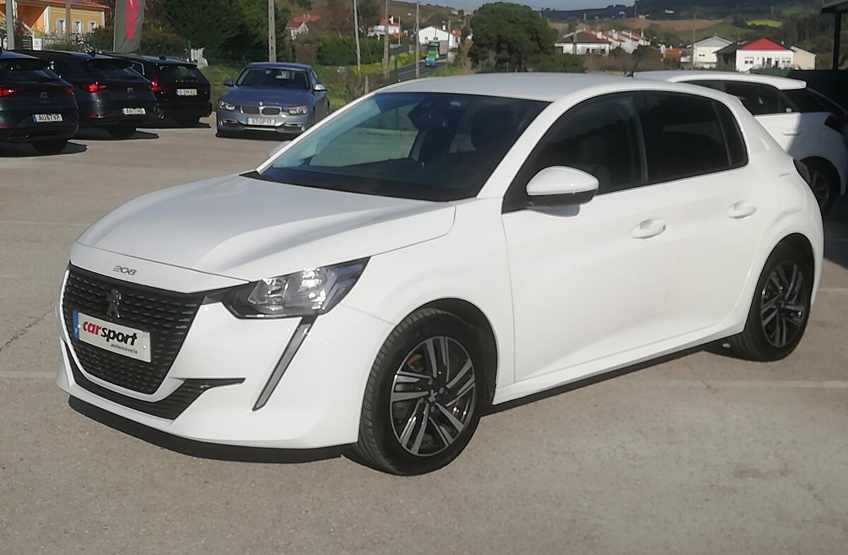 PEUGEOT 208 1.2 PureTech Active