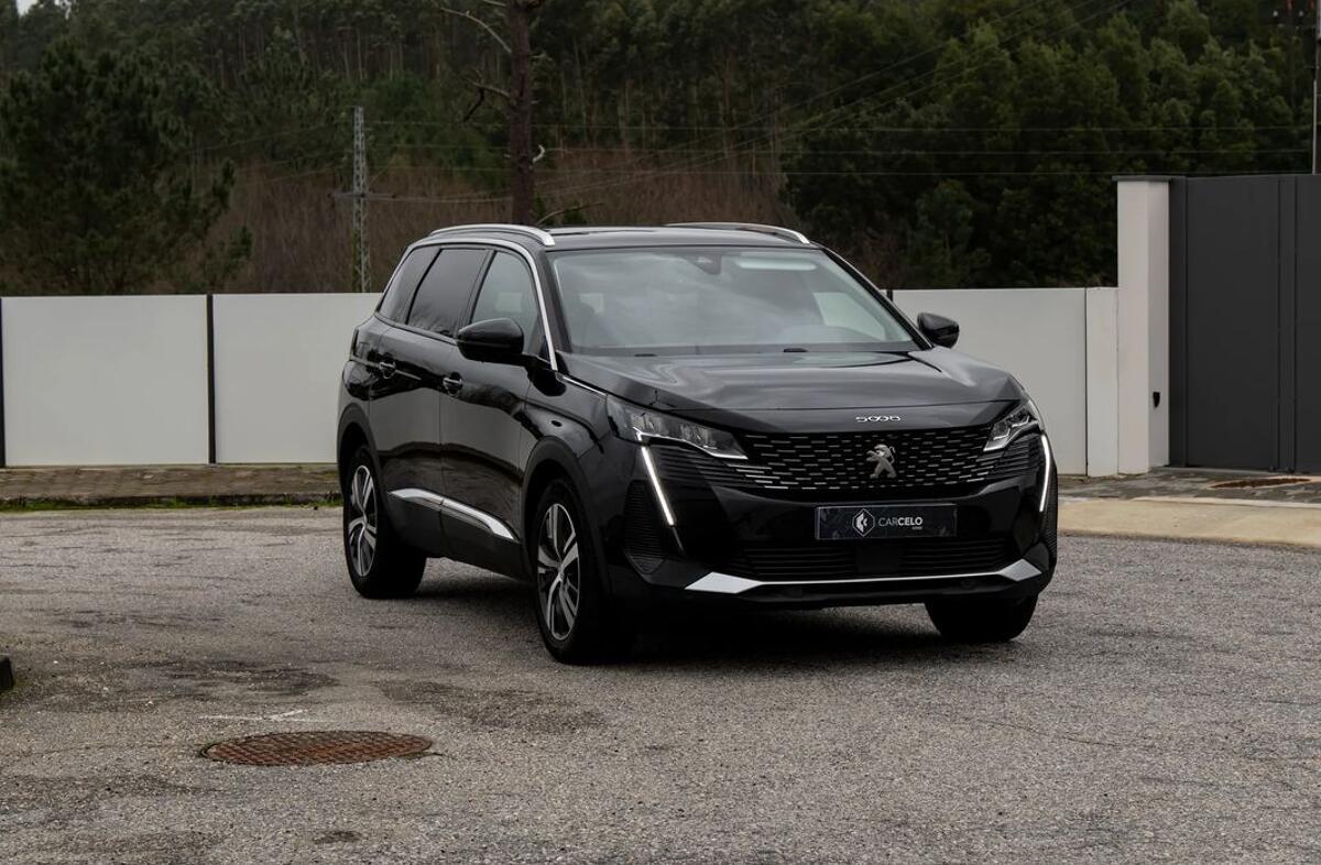 PEUGEOT 5008 1.5 BlueHDi Allure EAT8