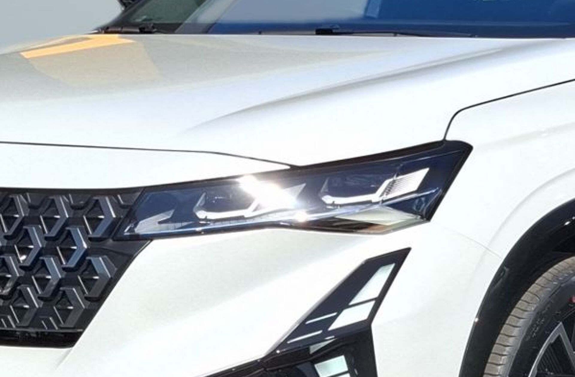 RENAULT Austral 1.2 E-Tech Full Hybrid Iconic Esprit Alpine