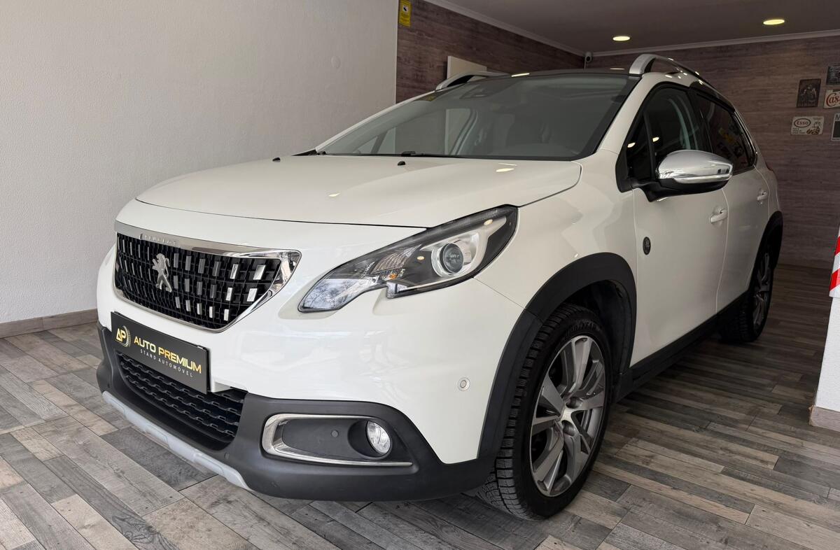PEUGEOT 2008 1.2 PureTech Allure EAT8