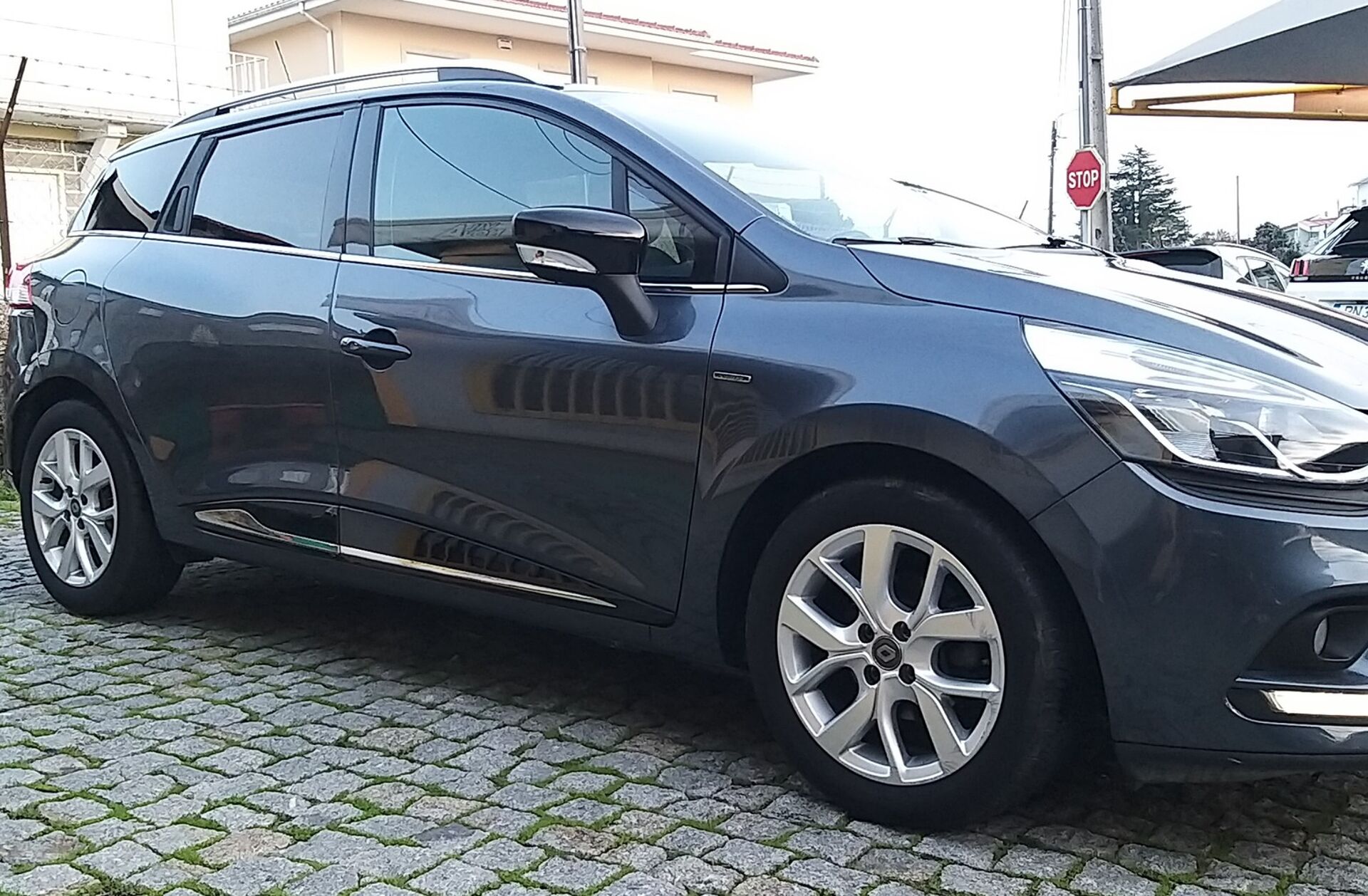 RENAULT Clio 0.9 TCe Limited