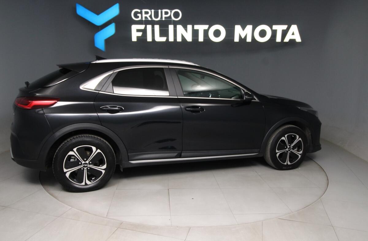 KIA XCeed 1.6 GDi PHEV Drive