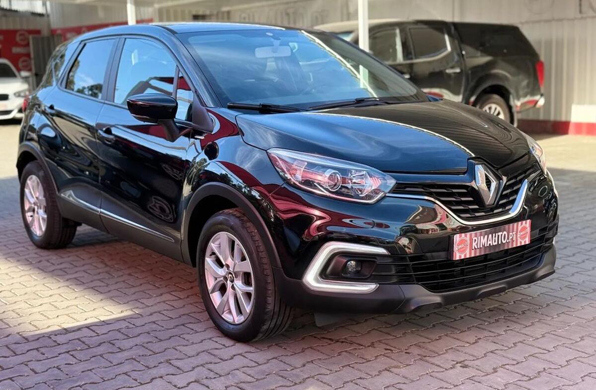 RENAULT Captur 1.0 TCe Exclusive