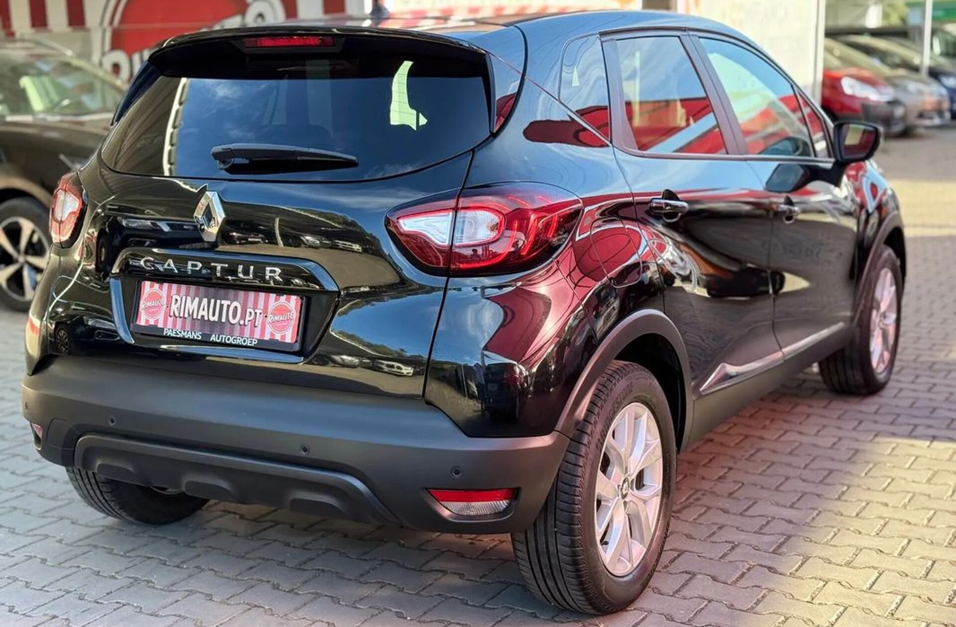 RENAULT Captur 1.0 TCe Exclusive