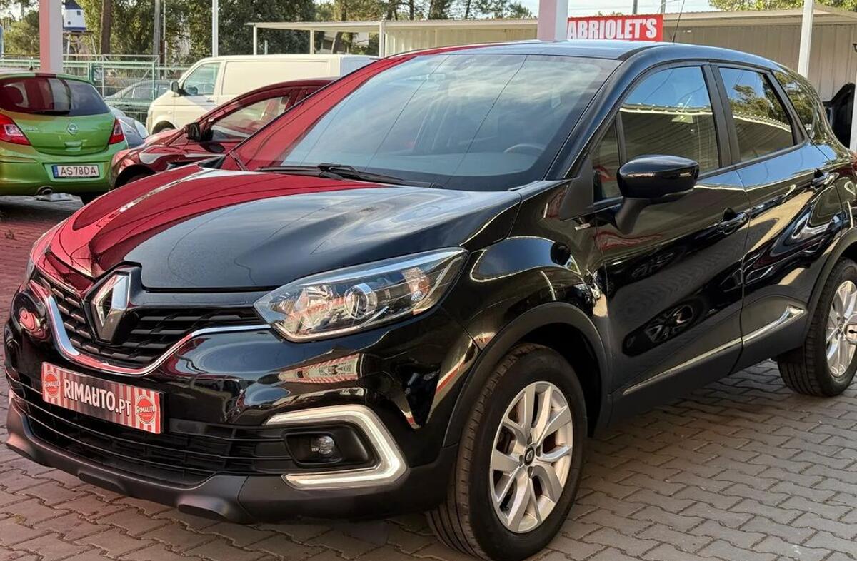RENAULT Captur 1.0 TCe Exclusive