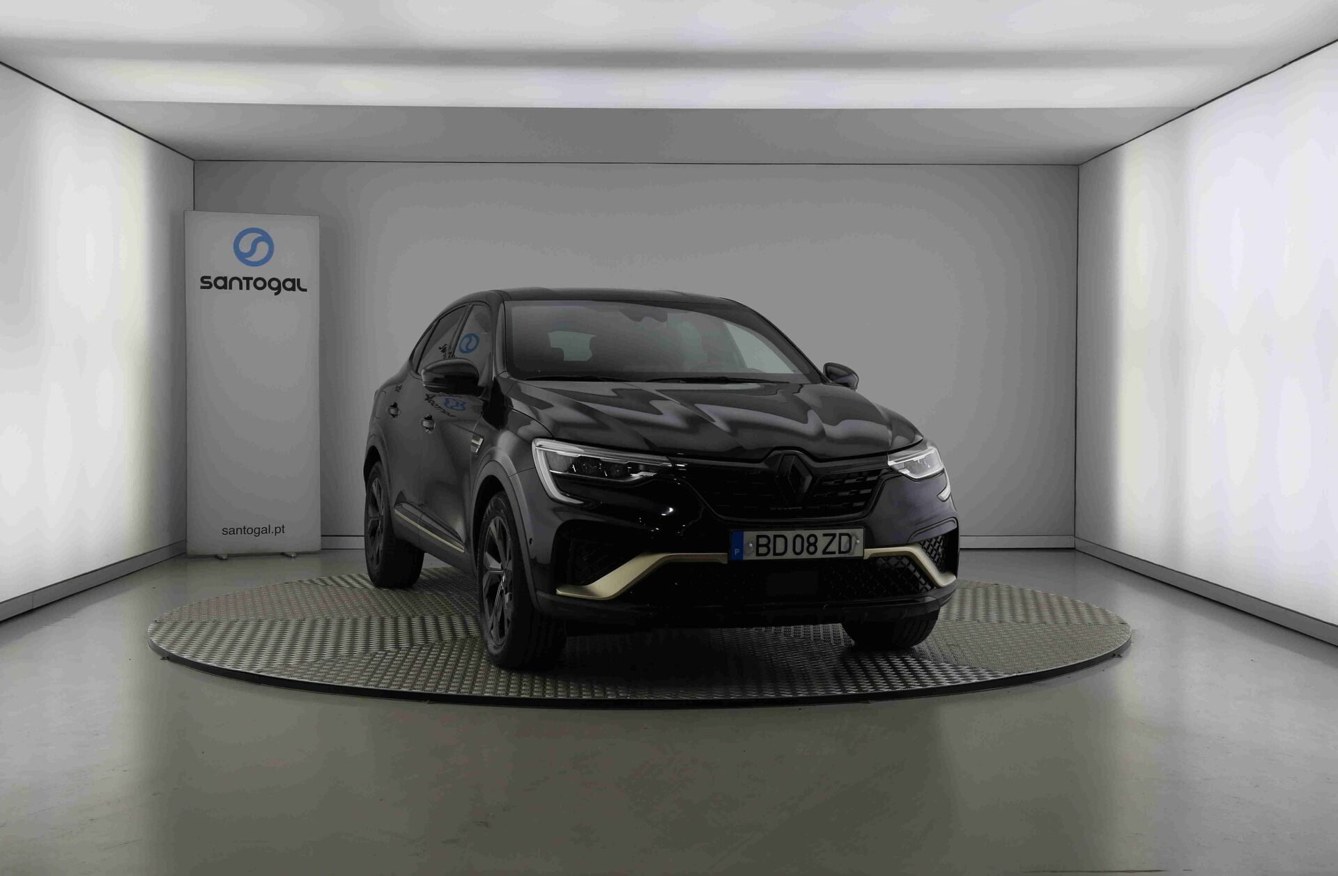 RENAULT Arkana 1.6 E-Tech Full Hybrid Engineered