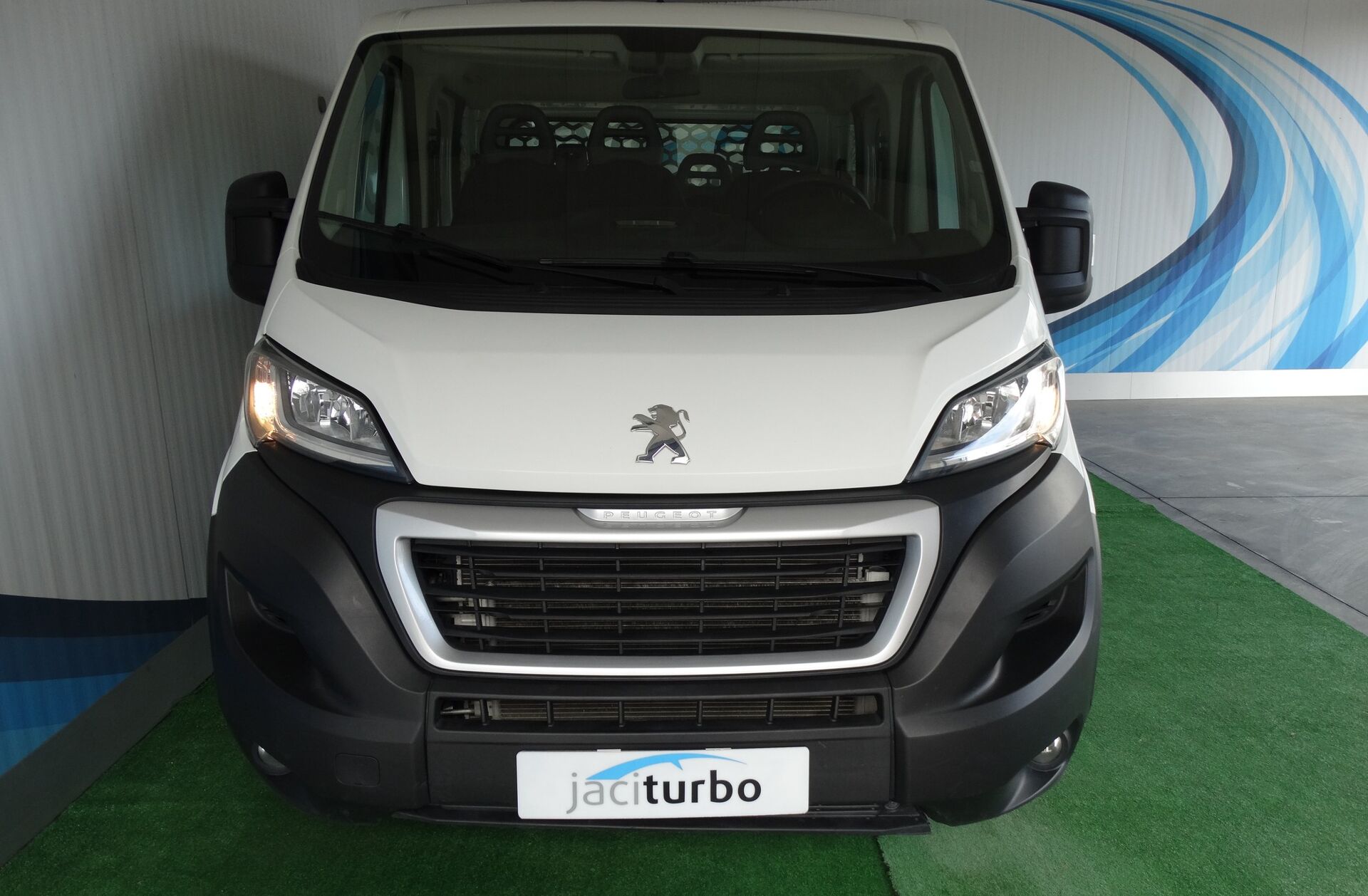 PEUGEOT Boxer 2.2 BlueHDi 335 L3 CD