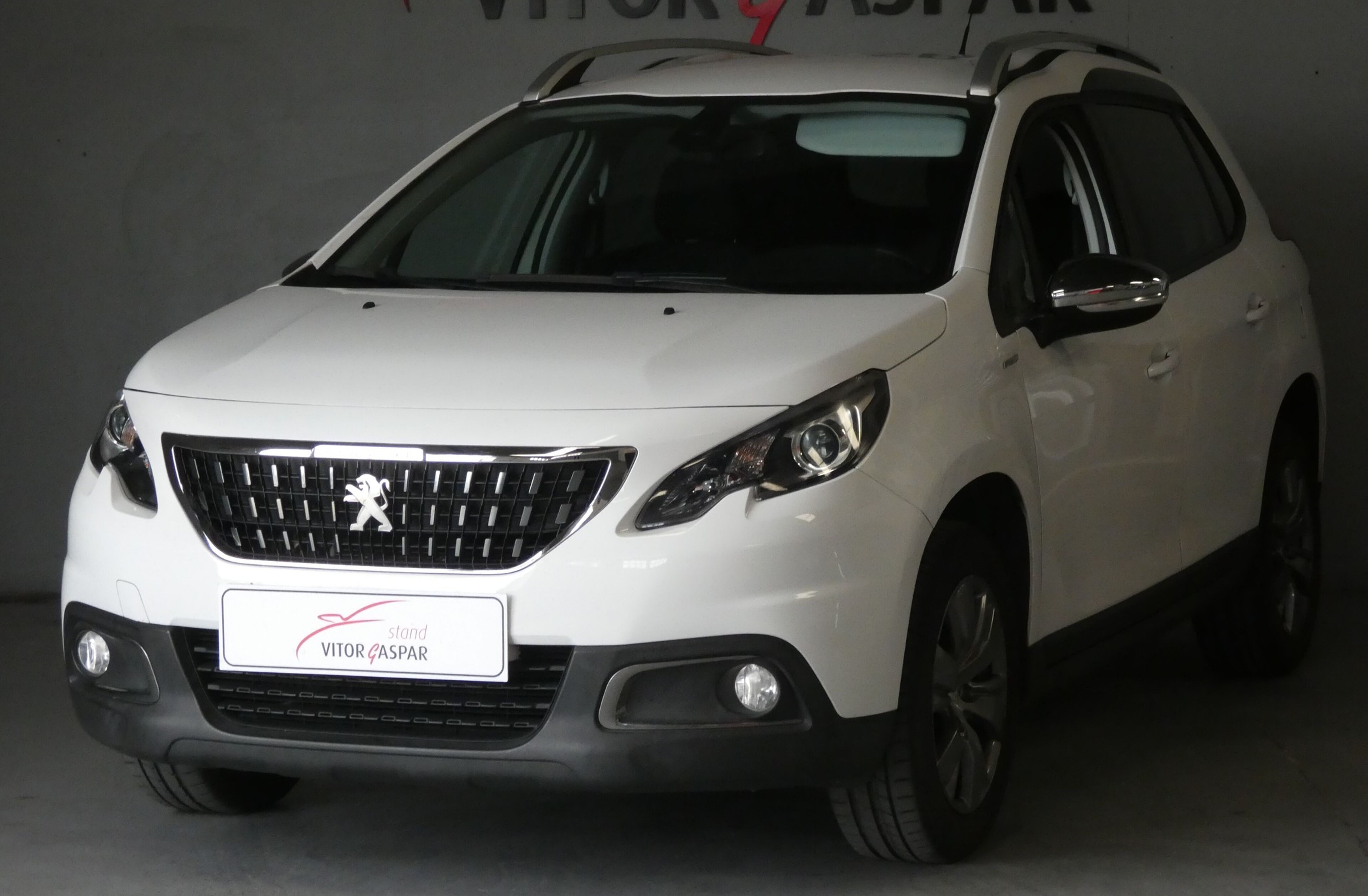 PEUGEOT 2008 1.5 BlueHDi Allure